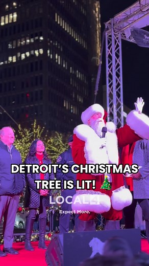It’s officially the holidays in the D! 🎄 | WDIV Local 4 / ClickOnDetroit