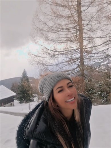 Happy New Year with Tiara Jacquelina