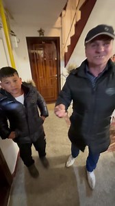 1.6M views · 33K reactions | Colind autentic in seara de Revelion 拾Mori de ras  #LaMultiAni #SaVinaRevelionu #AnNouFericit #spunestopjocurilordenoroc #BANI #bogatie #bogatasu #oconasa #oconasaexcursie #cofetariasuperb #colinda #live #life #oconasabucatareasa #roboti #pomanaporcului #bogatsumondial #unchiuboc #nelsonmondialu #hatz #tukan #ciobanitafelicia #awala #veverita #tieTata #Nelson #bani #like #brianimage #NevastaMea | Nelson Mondialu' Fenomen | Facebook