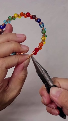 Rainbow bracelet | zigzag bangle | colorful crystal | jewelry making | copper wire