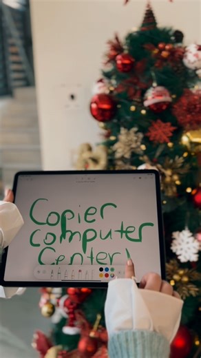 Copier & Computer Center on Instagram: "🎄✨ Festat bëhen më smart me Apple iPad Pro 12.9” (Gjenerata e 4-t)! ✨🎄 Dhuro ose përkëdhele veten me fuqinë profesionale të Apple – perfekt për punë, krijimtari dhe argëtim gjatë festave! 🍎💫 🎁 Çfarë përfiton: ✅ WiFi + Cellular – gjithmonë i lidhur, kudo ✅ 256GB Storage – hapësirë për kujtime, projekte & media ✅ Display 12.9” Retina ProMotion – pamje magjike, super fluide ✅ 12 muaj garanci për qetësi maksimale 💥 OFERTË FESTIVE: 🎅 Nga 53.000 L → Vetëm