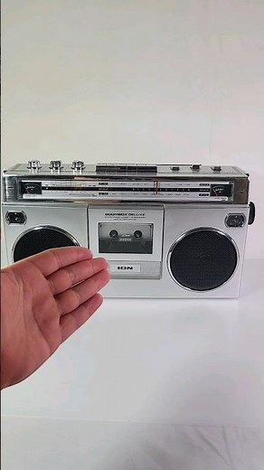 Old School Bluetooth Speaker! Boombox Deluxe by ION