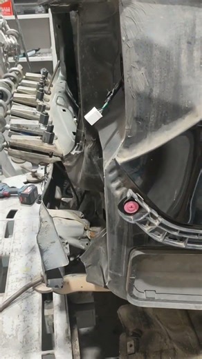 #automotiveequipment #trucktyrechanger #framemachine