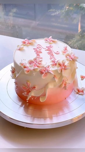 Elegant Pink Blossom Cake – A Touch of Spring in Every Bite 🌸🎂 #BlossomCake #FloralCakeDesign #ElegantCakes #ButtercreamFlowers #CakeArtistry #SugarFlowers #CakeDecorating #PastryChefLife #PinkOmbreCake #CakeInspiration #CustomCakes #PrettyCakes | HidaMari Cooking