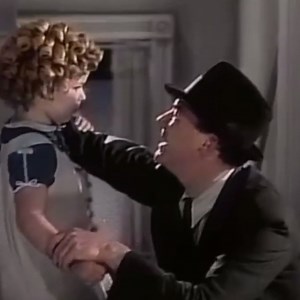 615K views · 7.8K reactions | Shirley Temple ha illuminato tutta una generazione con la sua dolcezza e il suo carisma. Ma dietro la sua innocenza, l'oscuro mondo di Hollywood gestiva la sua vita, tanto che la sua infanzia si vide interrotta e solo grazie alla sua voglia di crescere è potuta scappare di lì. | Rita | Facebook