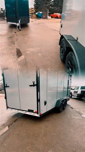 Built for winter. Hauled with pride 🇺🇸❄️ Discovery snowmobile trailers are arriving at Patriot Trailer Solutions — come check them out! #patriottrailersolutions #trailersales #trailer #patriottrailers #discoverytrailers | Patriot Trailer Solutions LLC