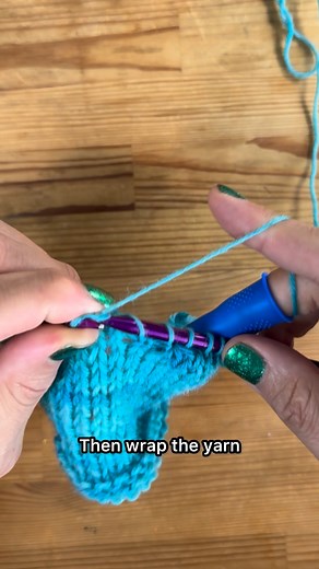 Quick Knit Reminder- Slip Slip Slip Knit, SSSK. This stitch creates a left leaning double decrease. | Yarn Dragon