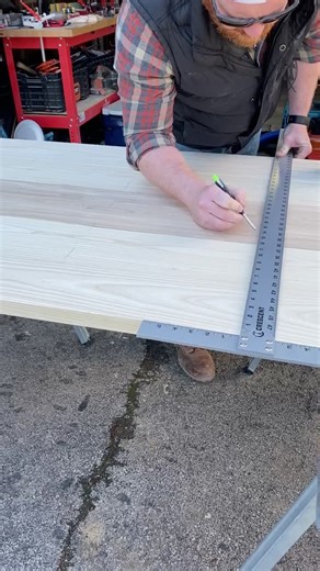 Woodwork Tutorial: Dowel Alignment Tips and Tricks