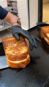 1.5M views · 10K reactions | Prime Rib Sandwich & Bloomin' Onion! Made with crispy prosciutto 肋暈 | Chefclub Network | Facebook