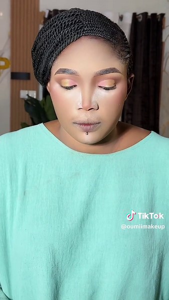 Oumi I Makeup Tutorial