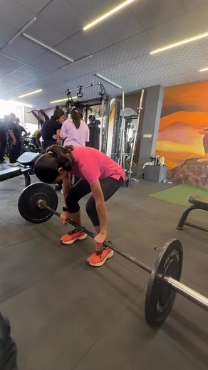 Hang clean exercise इतनी भी आसान नहीं है… जितनी लगती हैं #viral #explore | Pooja Bishnoi