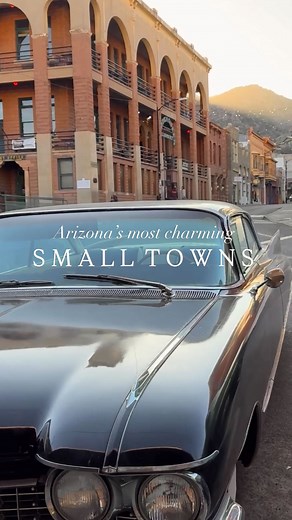 Arizona has no shortage of small towns with big personalities ✨ 🚙 Lowell, Arizona Lowell is a tiny town frozen in time, with vintage cars and storefronts lining a retro main street. It’s a dream stop for photographers and fans of all things nostalgic. 🫏 Oatman, Arizona Oatman is a quirky Route 66 town where wild burros roam freely through the streets. With saloons, staged shootouts, and old mining charm, it’s like stepping into the Wild West. 🌵 Tombstone, Arizona Tombstone is one of the most 
