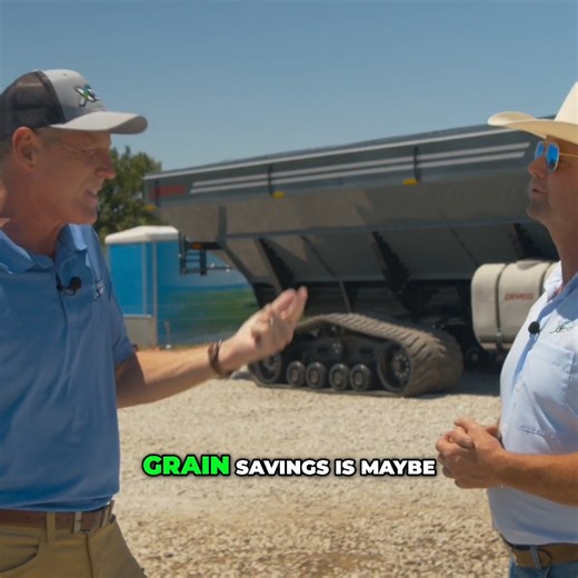 1K views · 557 reactions | Kelly has a New Grain Cart and It is HUGE! #partnercontent Watch the full vid here: https://www.xtremeag.farm/huge-cart | XtremeAg.farm | Facebook