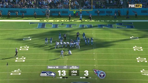 Jason Meyers closes the half with a 36-yard FG