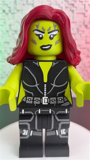 The Deadliest Woman in the Galaxy in LEGO! 💚🗡️