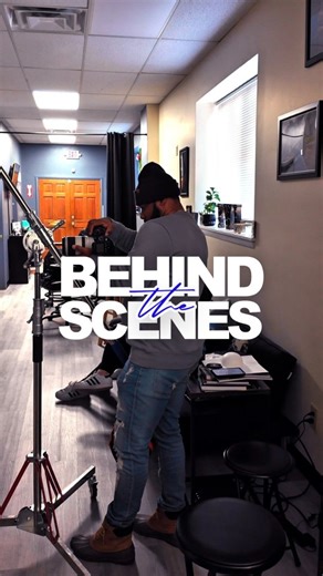 PURE WHITE LENS PHOTOGRAPHY on Instagram: "Behind the scenes from a birthday session 🎂 Take a look at the final results from this shoot 📸🔥 This is why I love what I do."