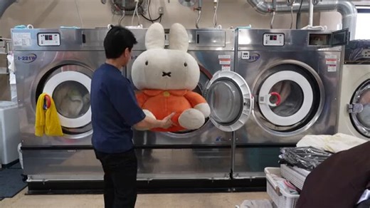 🇯🇵 Japan cleaner goes viral with spa-like service for plushiesA worn-out Pikachu plushie, tired teddy bear or stained stuffed animal can all get a new lease of life at a Japanese laundry service, making beloved toys squeaky clean again.