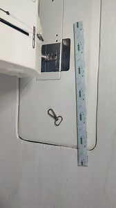 Sewing Trick - Easy way to make a Wristlet #fbviral #sewing #quilt #diyprojects #viral #trending #patchwork #fbpost #upcycle #craft | DIY Cheng