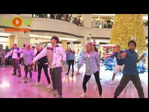 Flash Mob Mamma Mia by WOW Entertainers
