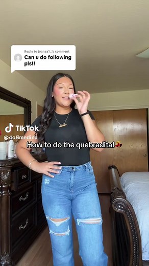 Replying to @juanaa1._ how to do the quebradita!💃 For all the baddiesss💓#bailes #quebradita #tutorial #bailando #foryou