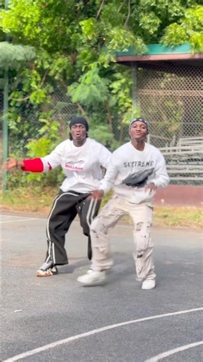 New viral Ghanaian dance challenge-FREEFORM 4B x GUCCHI DANZBEAST #dance #4bent #viral
