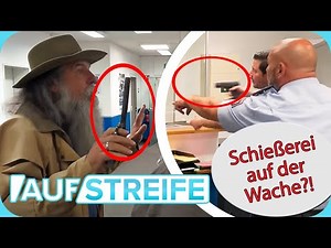 That was close! 🔫 Shooting at the station? Police officers draw their pistols! | On Patrol | SAT.1