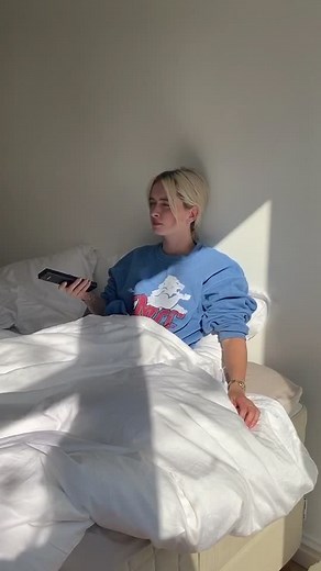 A fly flying into your room vs out of your room 👀 #foryoupage #foryou