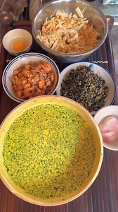 1.1M views · 19K reactions | Mới đây mà cũng sắp tới mùng 5 tháng 5 rồi . Lên cho mọi người 1 món bánh xèo nè . Mà tại sao tết Đoan Ngọ thì mình lại ăn bánh xèo vậy cả nhà #huynhhaivlog | Huỳnh Hải Vlog | Facebook