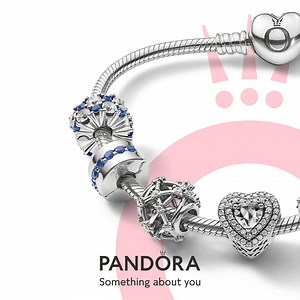 Christmas is coming! Wear your festive spirit with Pandora Timeless Collection to stun on every occasion! Make your Christmas merry and bright: https://go.pandora.net/3f7VETJ #Pandora #SomethingAboutYou | Pandora