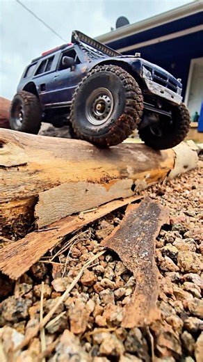 Hitting sick lines with muddy tires and damp rocks in the 4runner. This little truck is a beast! . . . . . . #rccrawler #rccrawling #rc #hobby #hobbyrc #rccommunity #rccars #rccar #rctruck #rctrucks #remotecontrol #scx24 #scx24mods #microcrawler #scalecrawler #scalebuildersguild #rockcrawling #rockcrawler | rc krwlng