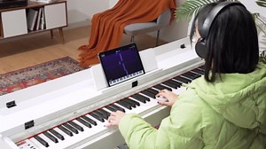 Vangoa Digital Piano 88 Keys Weighted Hammer Action Home Full size Digital Piano Keyboard for Adult Beginner with Furniture Stand, Flip Key Cover, Three Pedals and Power Adapter, Ideal for Gift,Black