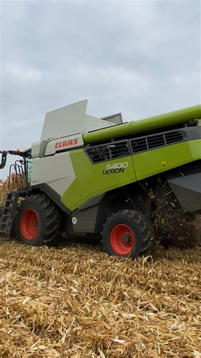 On the Road Again !! 💪🎼💪Claas Lexion 5400 - 40 km/uur Rovio 4.875 | Landbouwmachines Guedens