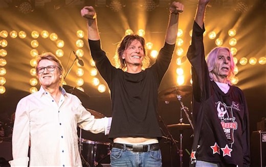 RIK EMMETT On TRIUMPH's Expanded Six-Piece Touring Lineup: 'Musically, It's Gonna Be Quite Something'