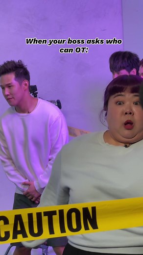 Look at that double chin jiggle wobble 🫠🫨 #fyp #funny