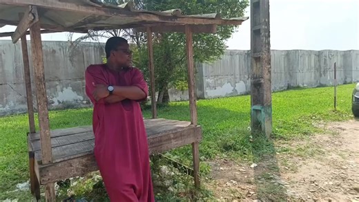 Ma femme LADY Nature est plus jolie que ces vilaines filles là...