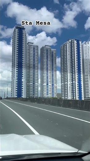 Skyscraper along skyway #streetview #streetdriving #skyskraper #travelblog