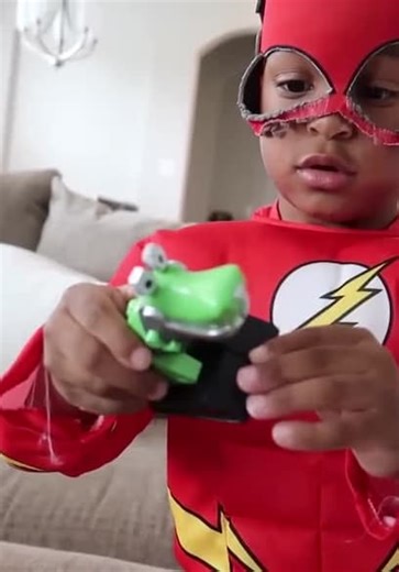 Prince Family Clubhouse S101:E05 - A Prince Family Halloween: Trick or Treat