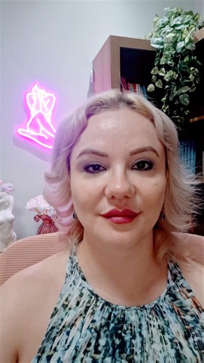 Crossdressing: Blossoming Your Identity 🌸