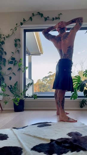 Contortion in a leather tactical kilt… groundbreaking. #circus #fashion