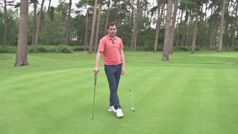 Strong And Slight Arc Putting Golf Tips