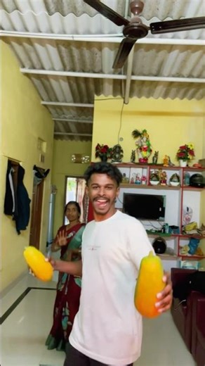 My mom backside dancing super 😆😀#trending #viralshort #trend #songtrending #viral #views #like #1m