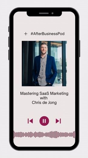 Remember the Apple dancing silhouette ads? Of course you do they’re iconic! 💃🍎 Chris de Jong recognized their brilliance from the get-go, but not everyone shared his vision 🤔 Take a look back at Chris’s “villain origin story” and all things marketing in the latest episode of The After (Business) School Special. Hear this and so much more! 🎧🚀 Listen to the full episode here: https://ow.ly/hAOw50QkmZf #EdwardsProud #EdwardsAlumni #USask #Marketing #Tech #Startups | Edwards School of Business
