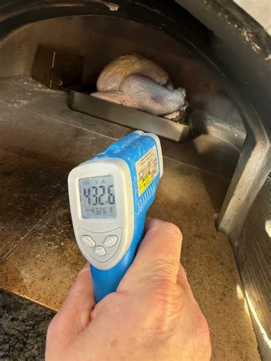 Retained heat in oven, no fire! #woodfiredoven #thanksgiving #turkey