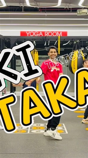 TIKI TAKA #tikitaka #trendingdance #tiktoktrend #shortsviral #harrucreations #youtubeshorts