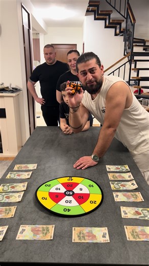 Cine credeți că va câștiga ? @Alexandru Radu @2Distrusi @DJ Feldi @apollo.the.greek