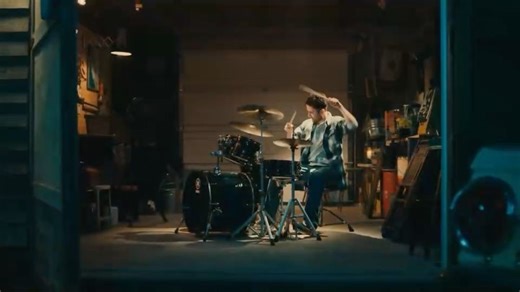 Gui Naka on Instagram: "YAMAHA CM「その挑戦のすべてを、ともに」に出演させて頂きました😊 I'm in the new Yamaha CM playing drums ~ . . #yamaha #drummer #commercial #広告 #ヤマハ #tvcm #model #外国人モデル #ドラム #挑戦"