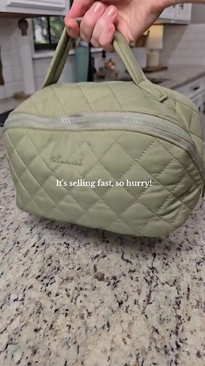 13 reactions | DON’T MISS THE SALE! ✨ Tired of rummaging for your lipstick? This makeup bag is your mini organized haven—no more messy chaos! Separate compartments for brushes, lipsticks, and pressed powder keep essentials sorted. Roomy enough for daily picks, slim enough for your tote or carry-on. Dirty? Toss it in the wash—no hand-washing hassle! Perfect for work trips, gym touch-ups, or weekends—total game-changer for easy, organized beauty! | Ahlwo A | Facebook