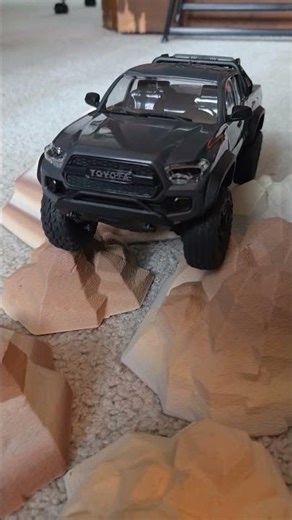 FMS FCX24M Tacoma Crawling on Course#rcdriver#rccrawler##fms#fcx24tacoma#rccar