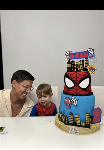 Delicioso Pastel de Red Velvet para Ares