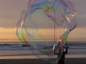 Super giant bubbles at the beach